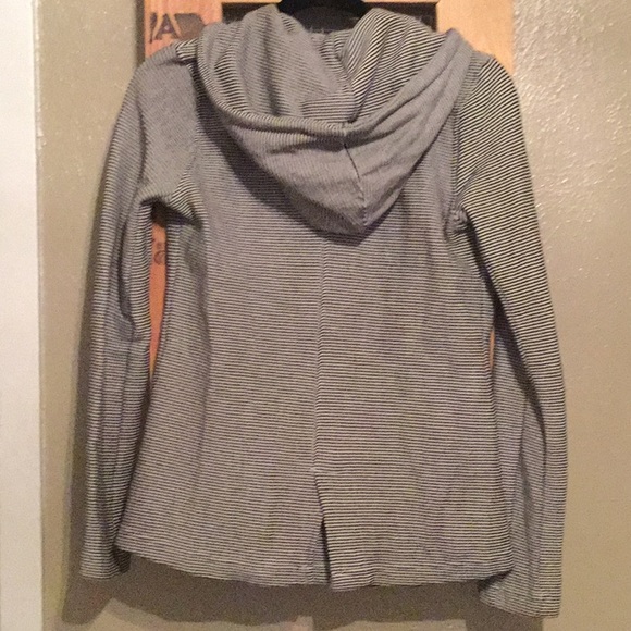 Roxy black and white stripe button jacket #269 - Picture 2 of 2